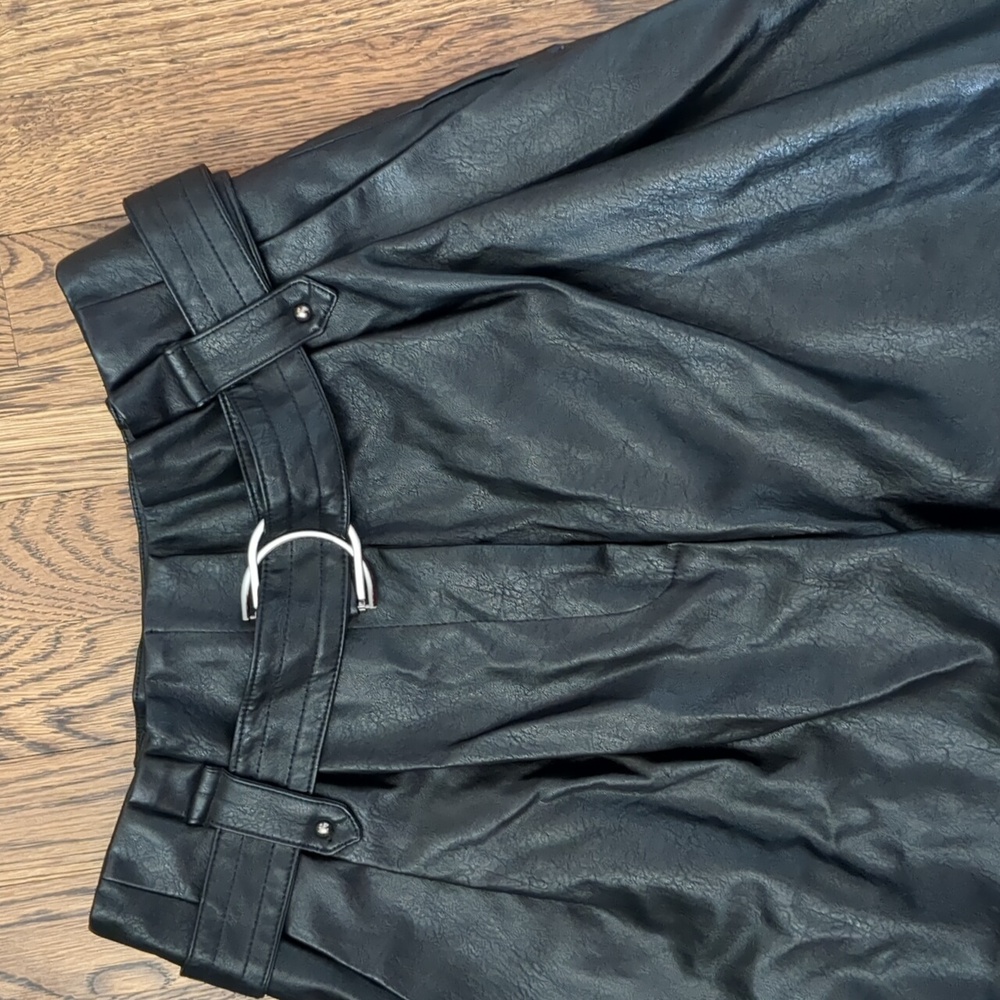 Q2 Collection Vinyl Shorts - Picture 2 of 8